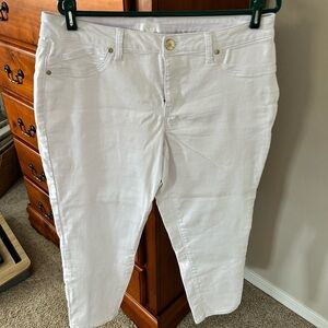 White Cropped Jeans